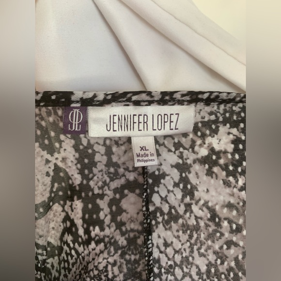 Jennifer Lopez top - Picture 6 of 7